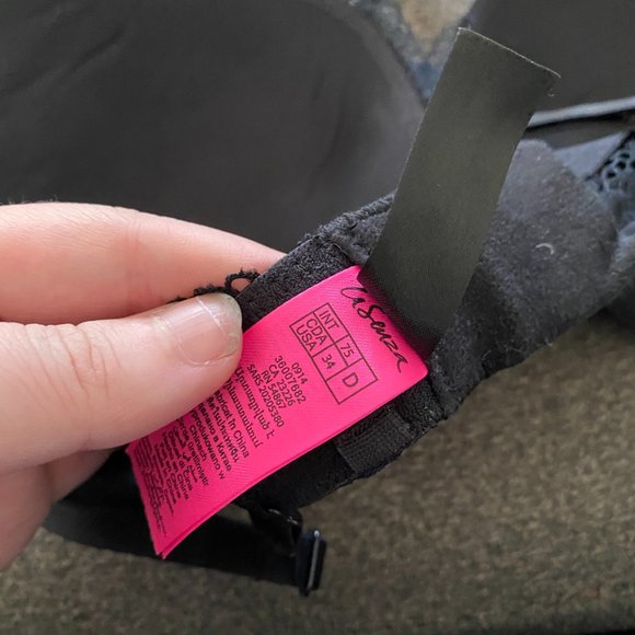 34D Black Push Up Bra from La Senza - Picture 2 of 3